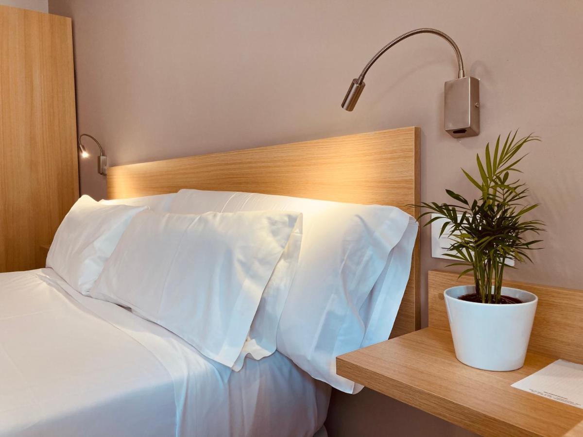 Hotel Vas Vitoria Autocheckin Екстериор снимка